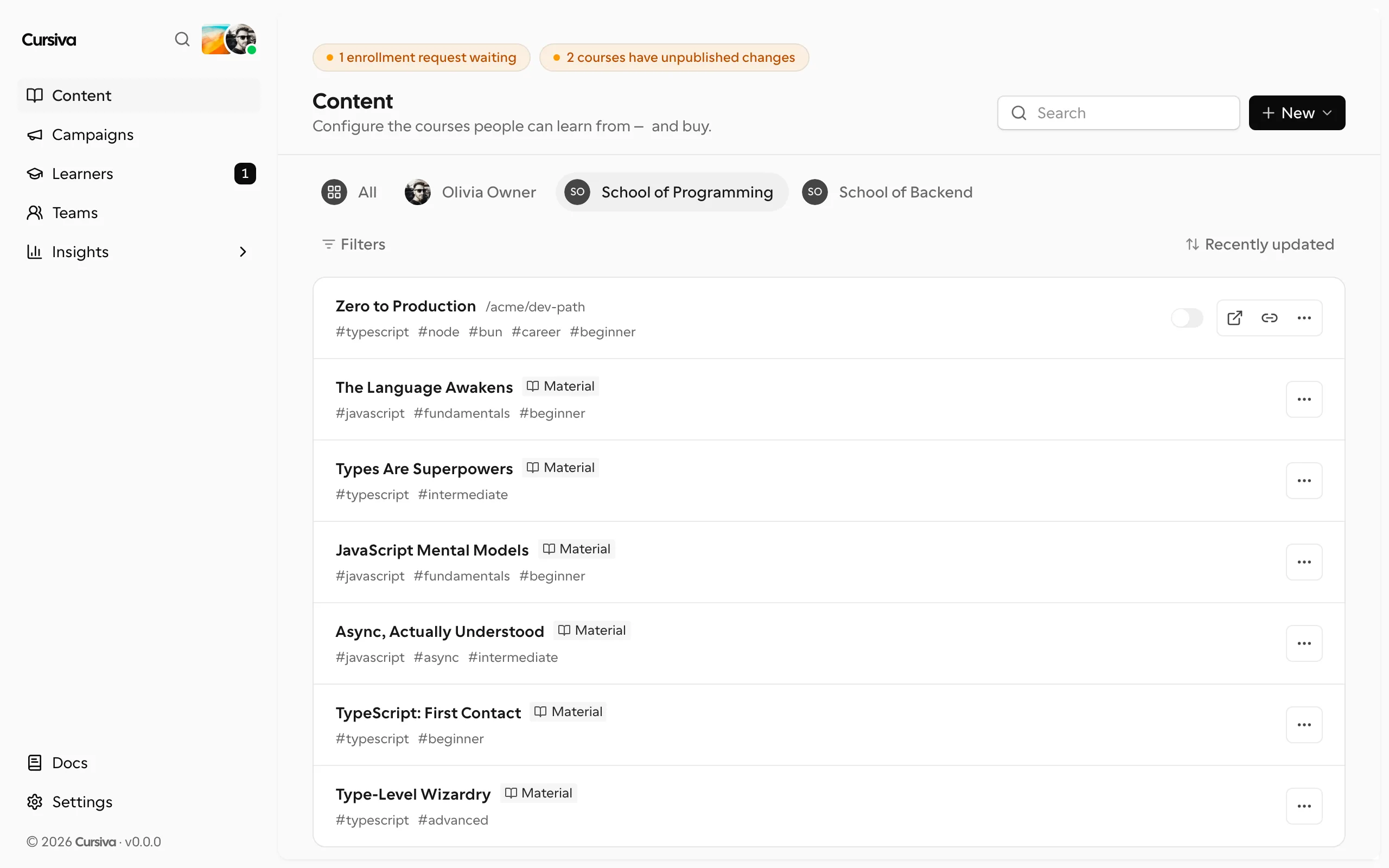 The content list, with course and material kinds distinguished and the single New button
